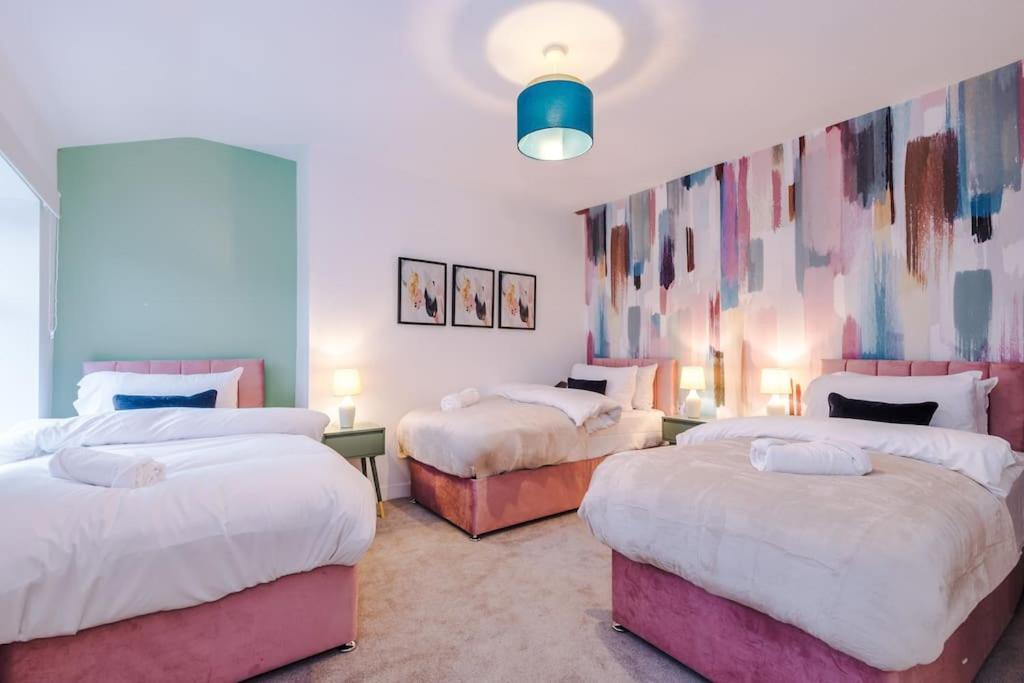 Вилла 5 Bed Salford Sanctuary Retreat Манчестер Экстерьер фото