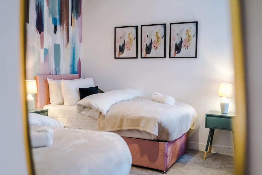 Вилла 5 Bed Salford Sanctuary Retreat Манчестер Экстерьер фото