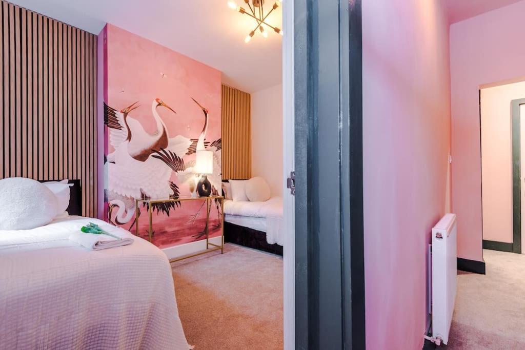 Вилла 5 Bed Salford Sanctuary Retreat Манчестер Экстерьер фото